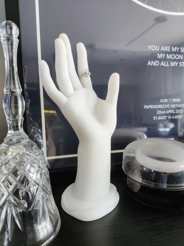 Hand – ring holder made of Alabaster